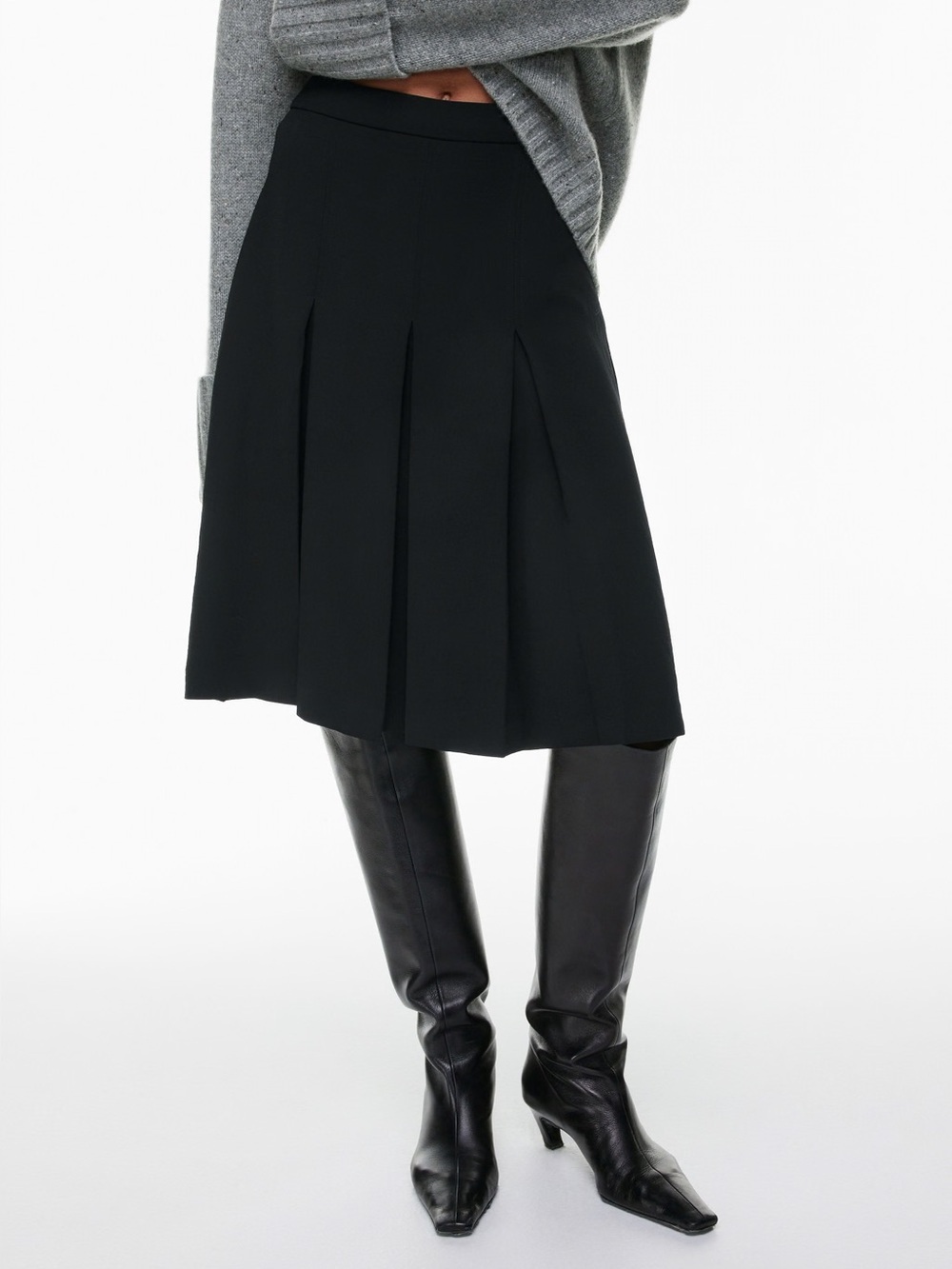 Aritzia Wilfred Lullaby Pleated Skirt
